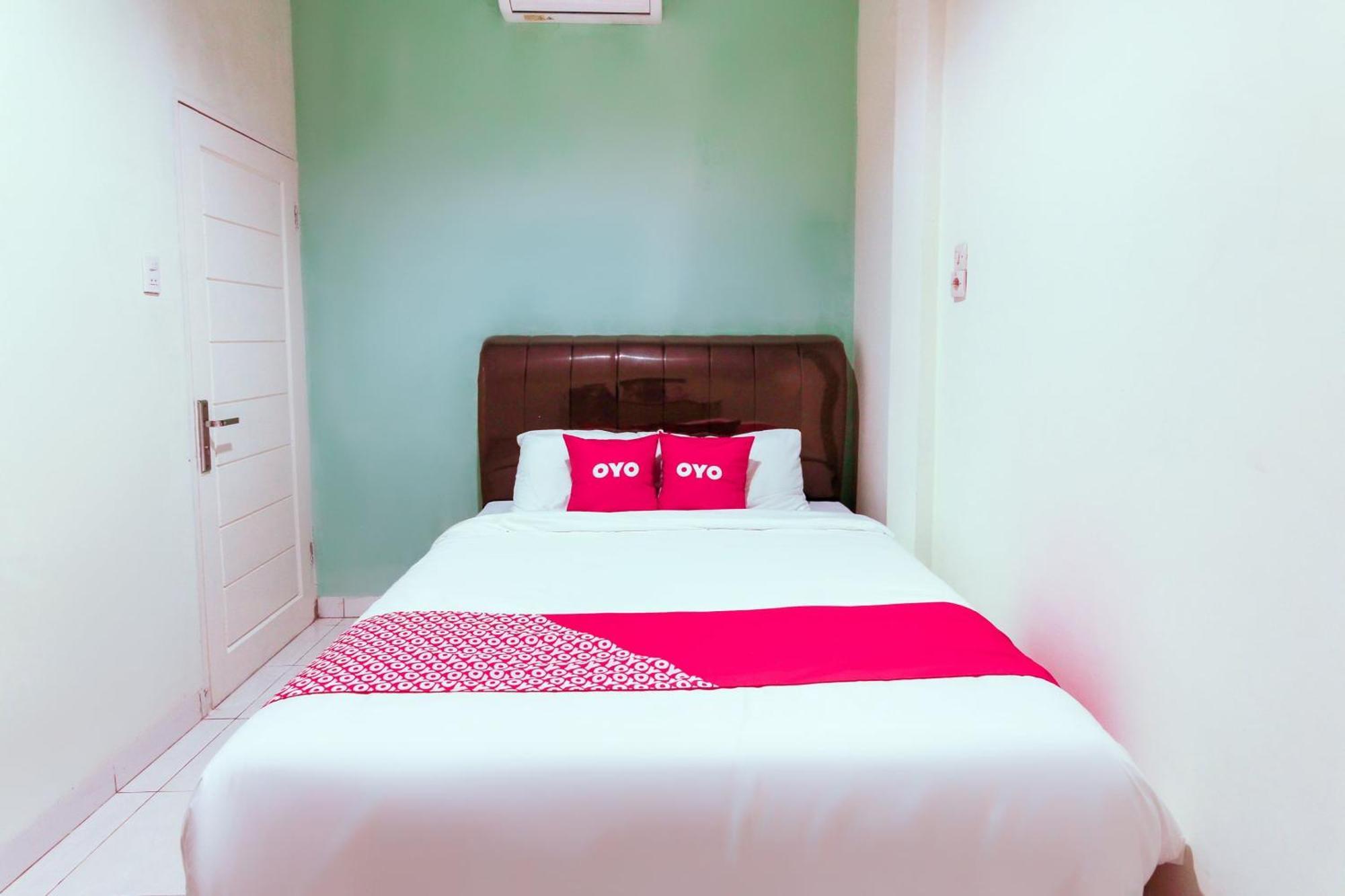Hotel Oyo 3493 Nami House 2*